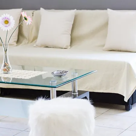 Apartment White Coral