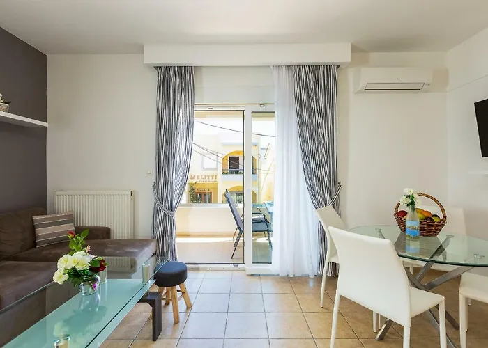 Апартаменти White Coral